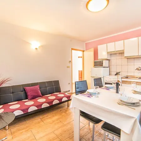 Holiday home Holiday House Valter *