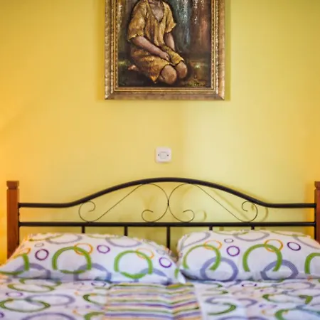 Holiday home Holiday House Valter Rasa